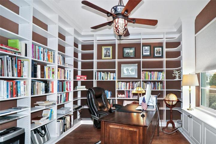 Library / Den