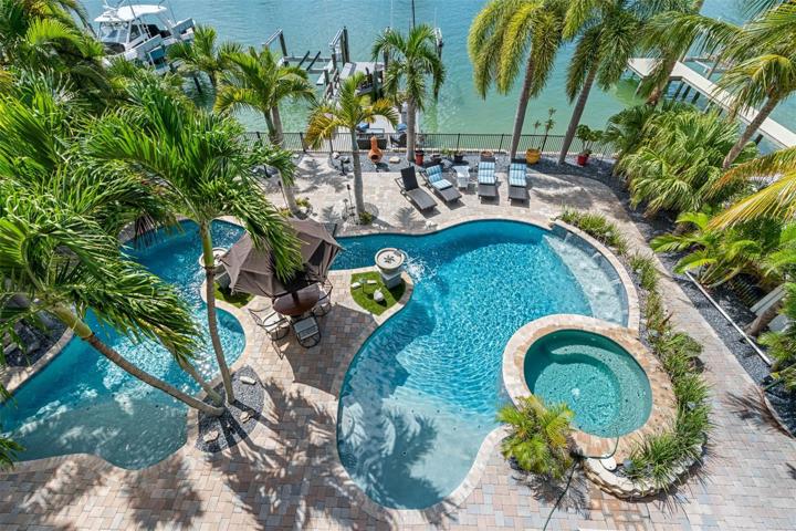 Lazy river pool and spa.