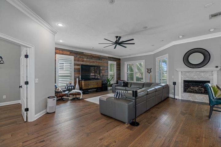Gas fire place.