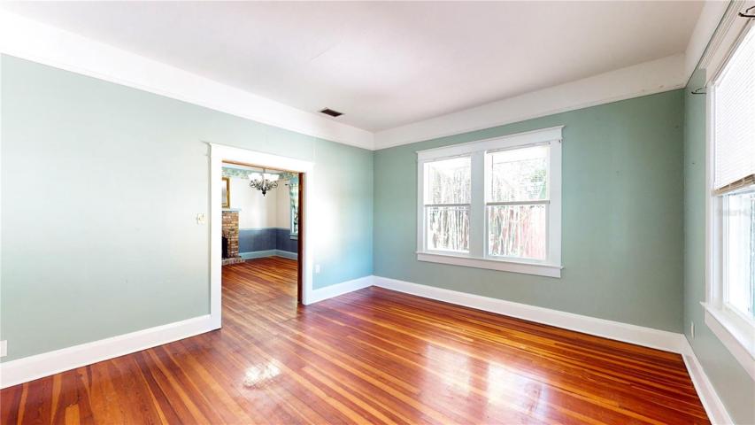 Entry Way - Living Area