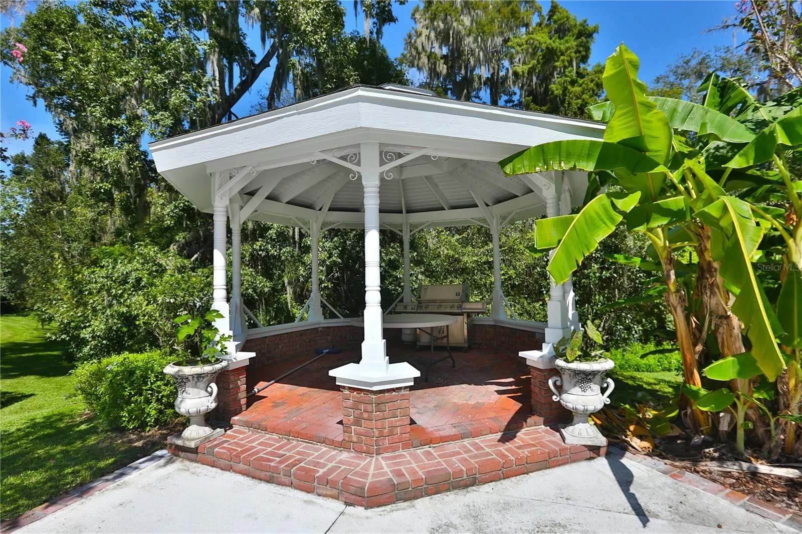 Ocala, Florida 34471, 5 Bedrooms Bedrooms, 0 ,7 BathroomsBathrooms,Residential,For Sale,42ND,0,OM664221