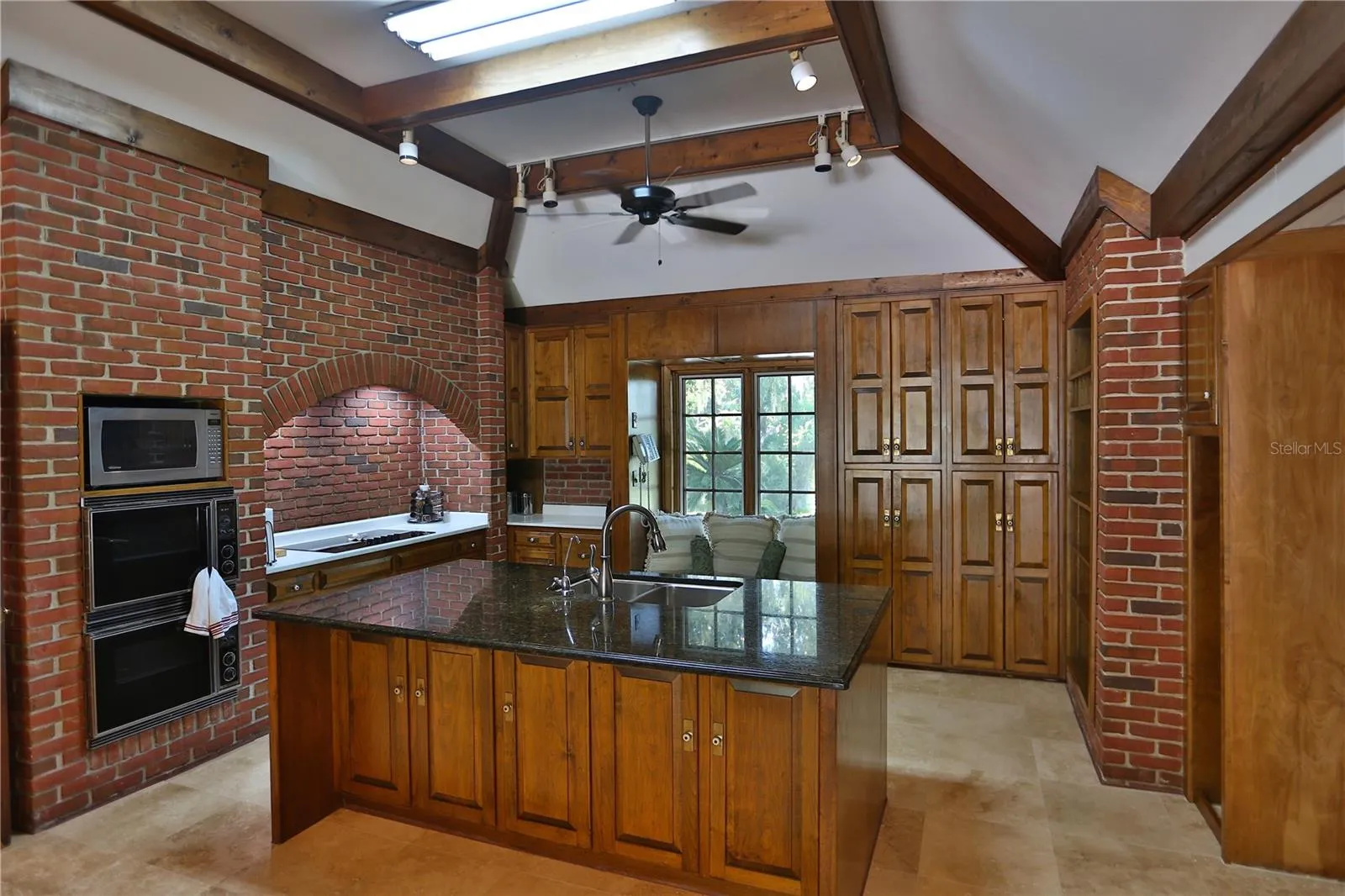Ocala, Florida 34471, 5 Bedrooms Bedrooms, 0 ,7 BathroomsBathrooms,Residential,For Sale,42ND,0,OM664221