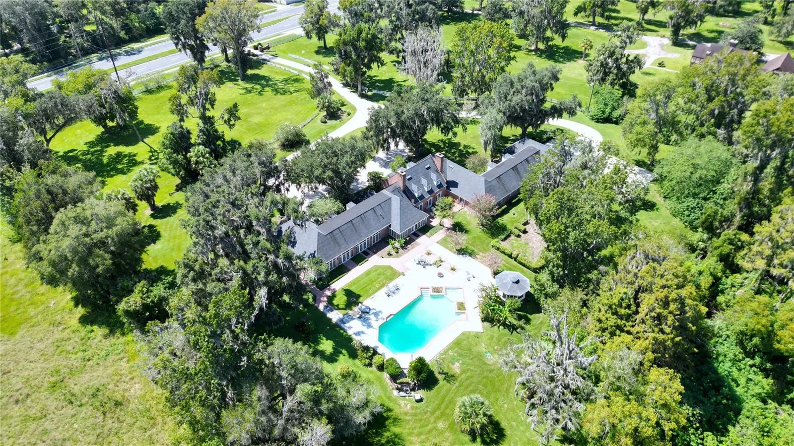 Ocala, Florida 34471, 5 Bedrooms Bedrooms, 0 ,7 BathroomsBathrooms,Residential,For Sale,42ND,0,OM664221