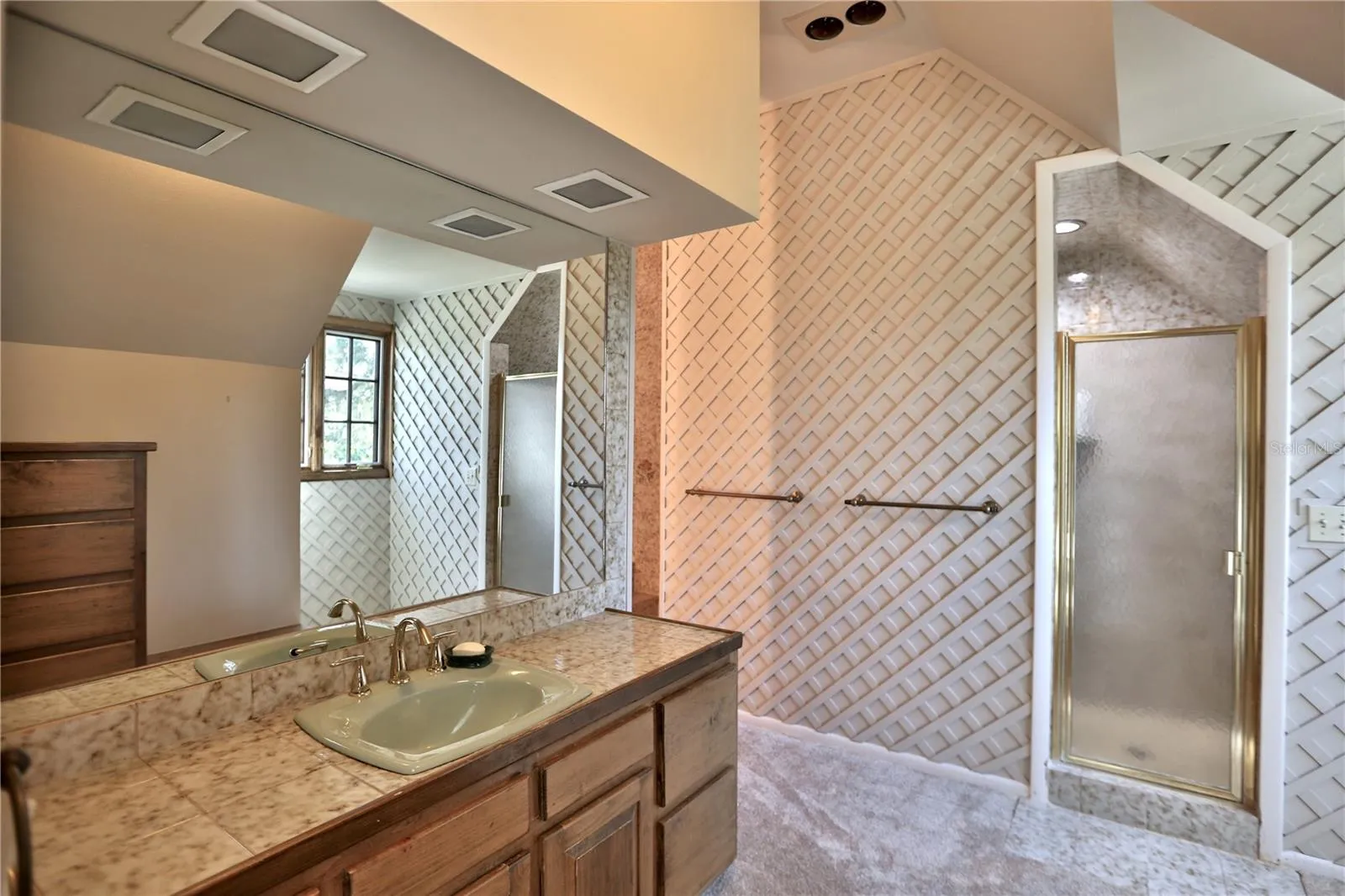 Ocala, Florida 34471, 5 Bedrooms Bedrooms, 0 ,7 BathroomsBathrooms,Residential,For Sale,42ND,0,OM664221
