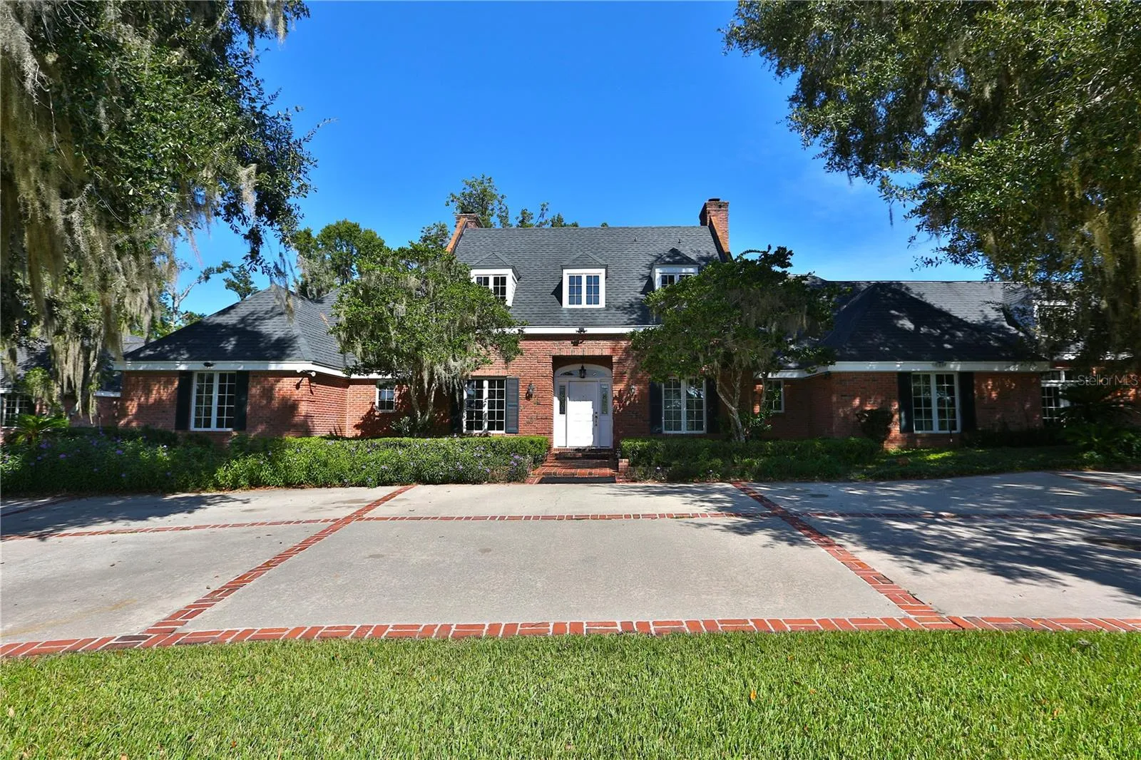 Ocala, Florida 34471, 5 Bedrooms Bedrooms, 0 ,7 BathroomsBathrooms,Residential,For Sale,42ND,0,OM664221