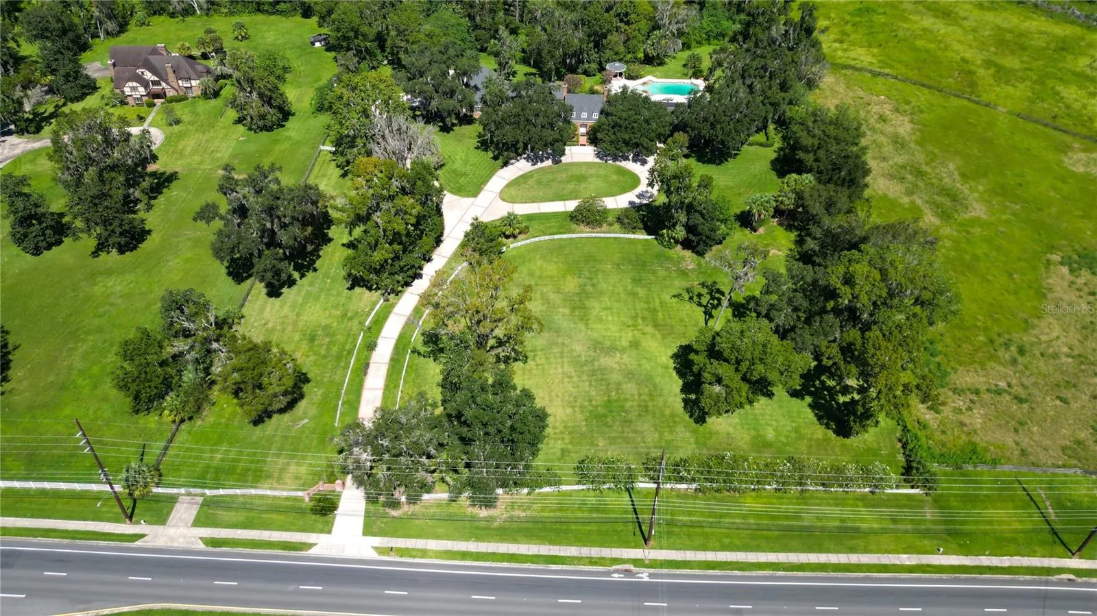Ocala, Florida 34471, 5 Bedrooms Bedrooms, 0 ,7 BathroomsBathrooms,Residential,For Sale,42ND,0,OM664221