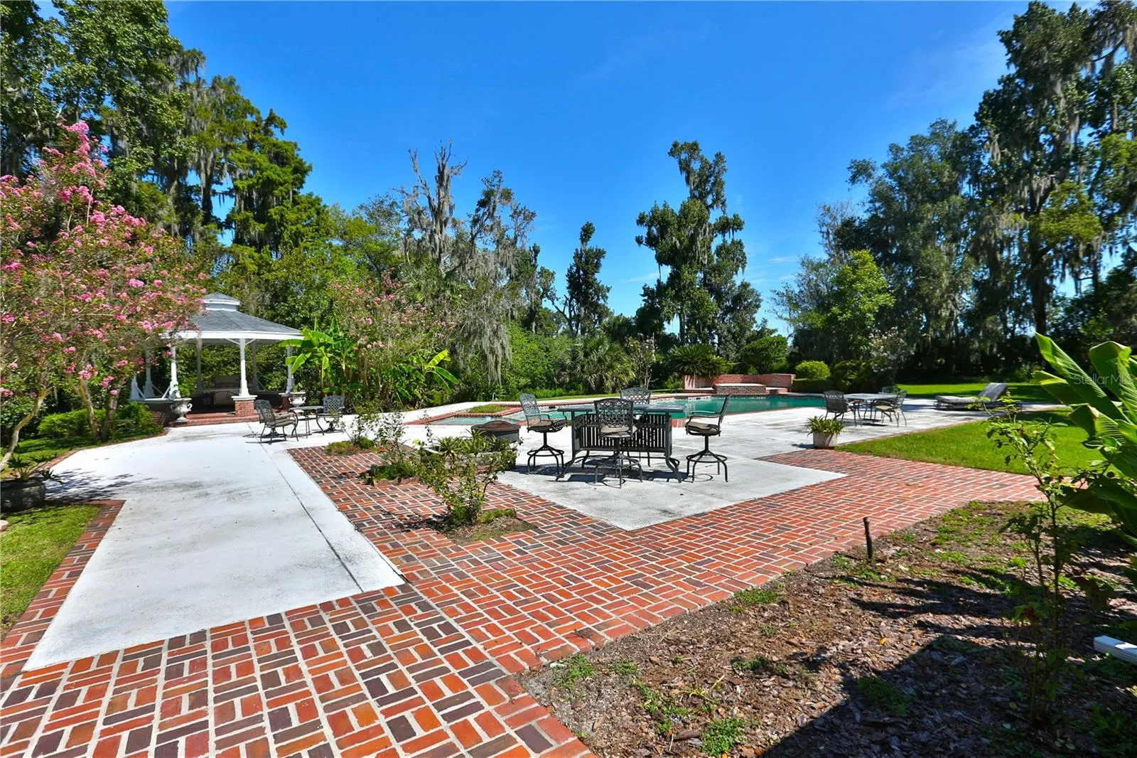 Ocala, Florida 34471, 5 Bedrooms Bedrooms, 0 ,7 BathroomsBathrooms,Residential,For Sale,42ND,0,OM664221