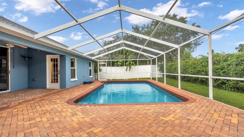 Patio/pool area, fully enclosed