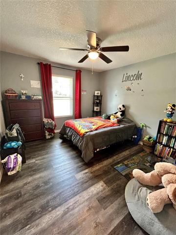 Guest bedroom #1