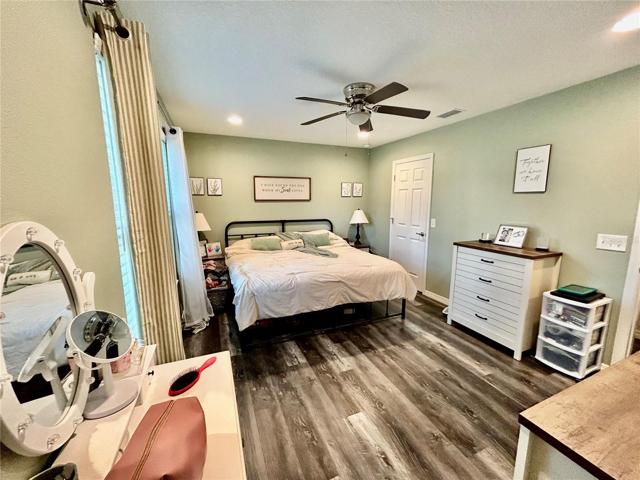 Mater bedroom