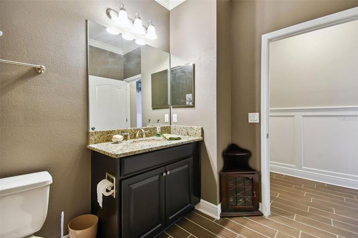 1/2 bath