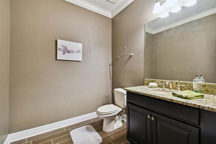 1/2 bath