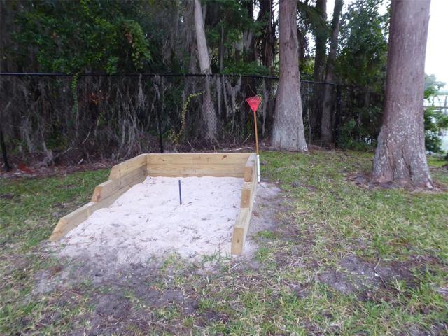 HORSESHOES