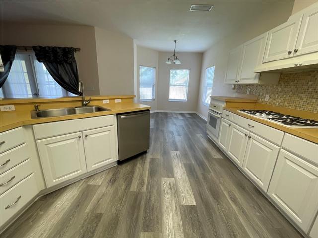 Open Kitchen