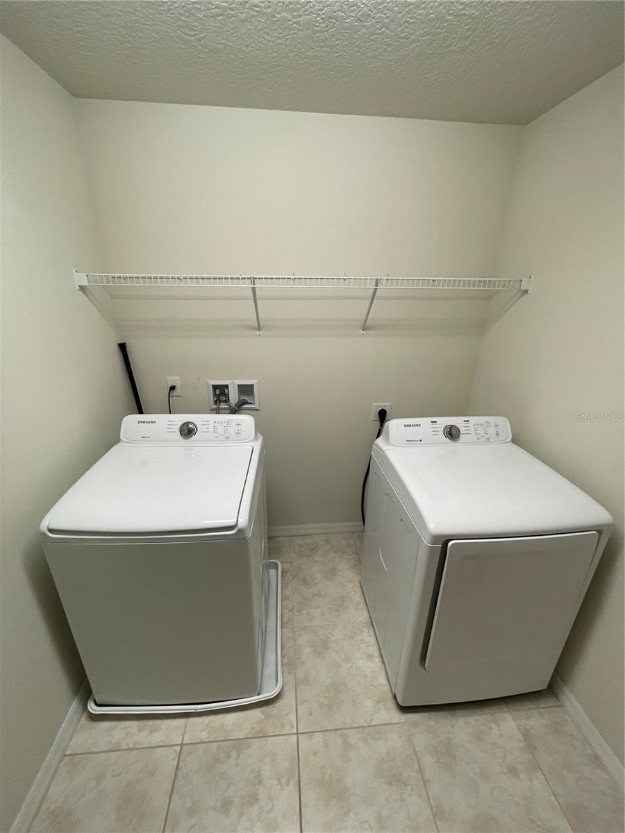 laundry flr2 view2