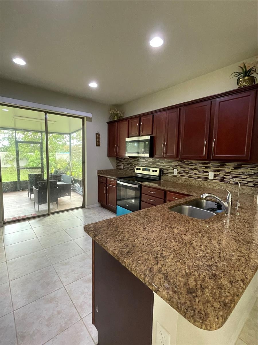 Kitchen_Flr1