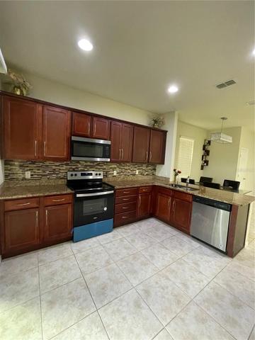 Kitchen_view2