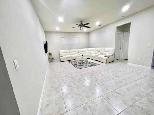 Living room_