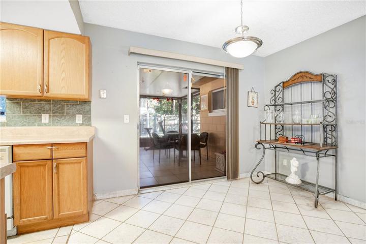 Eat in Kitchen
