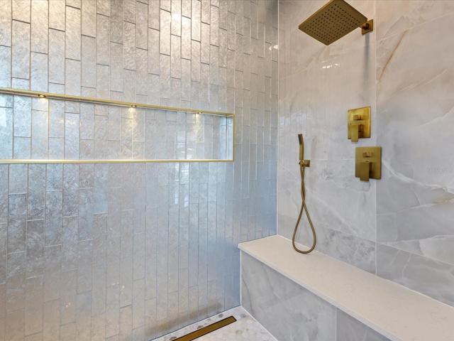 OWNER'S EN-SUITE BATH.