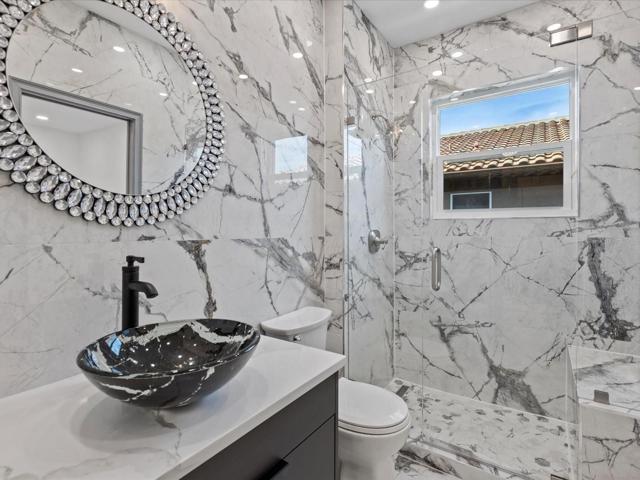 FULL GUEST BATH.