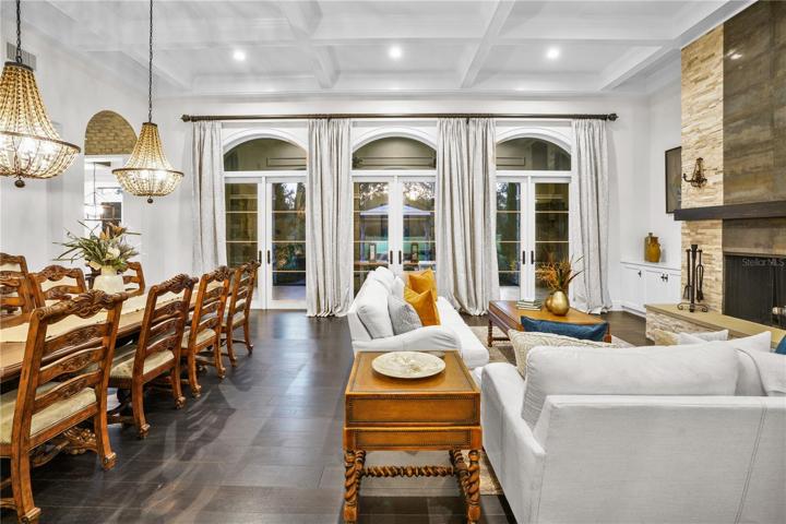 3 sets of French doors leading to golf course lanai