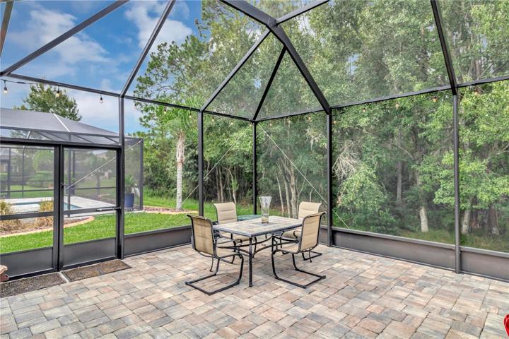 Double screen door