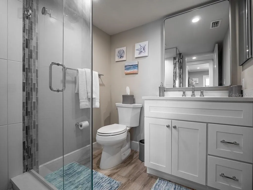 Guest Hall Bath