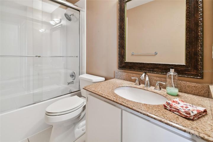2nd bathroom with tub