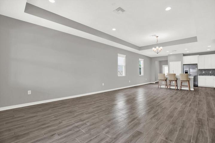Living / Dinning Extra window