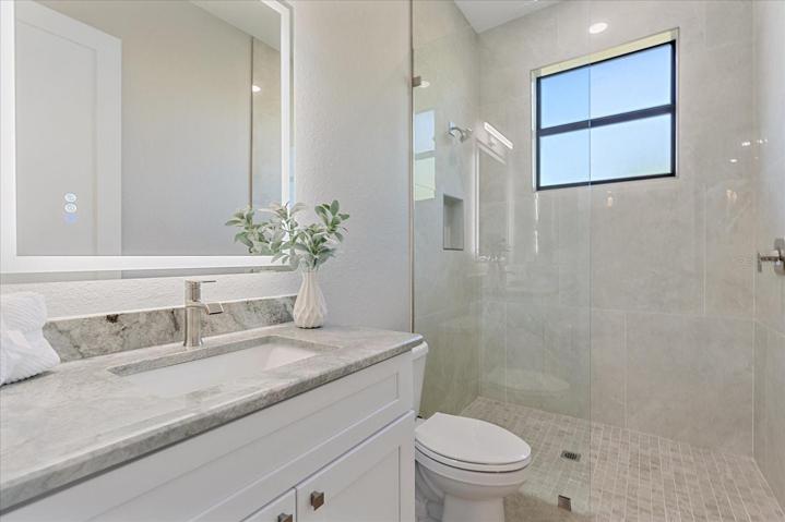 Guest Bathroom 2