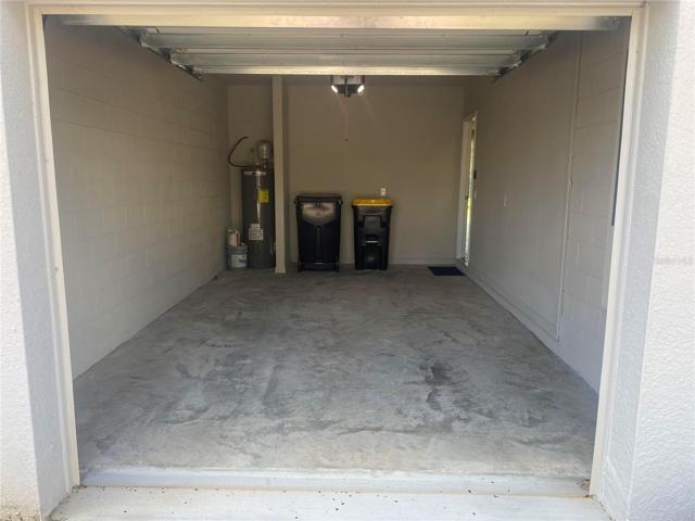 1 Car Garage