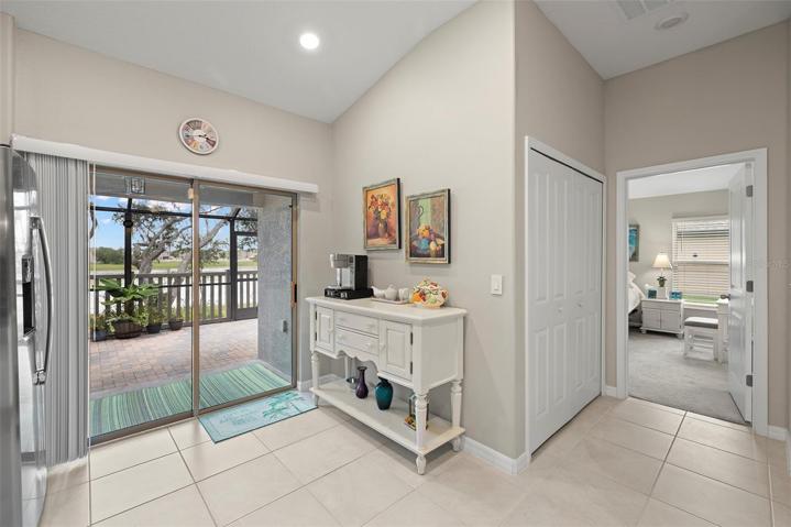 Slider Doors to Screened Lanai