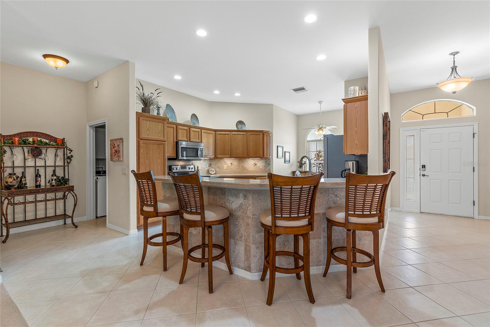 Breakfast bar