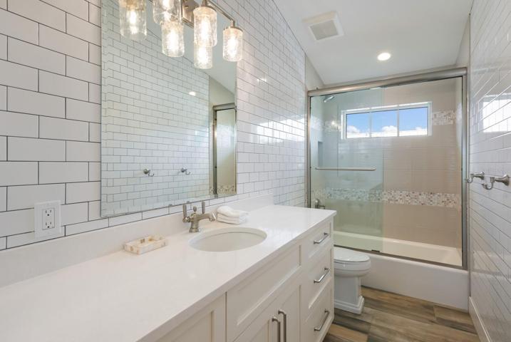 2nd Bathroom