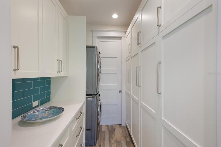 Large Butler's Pantry