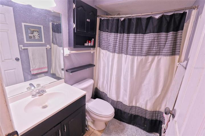 2nd floor bathroom