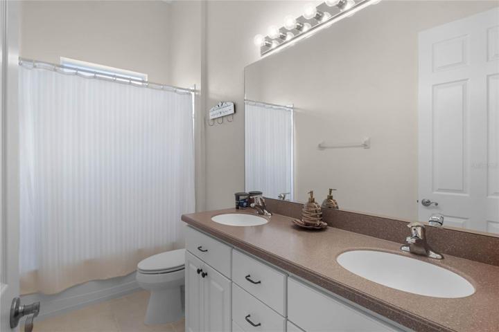Guest Bath w/ Dual Sinks