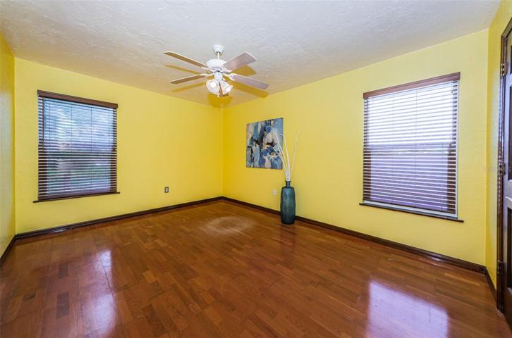 Secondary bedroom #4