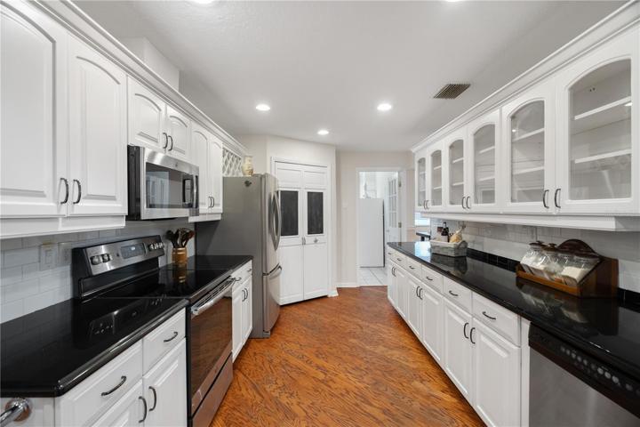Kitchen Alt View