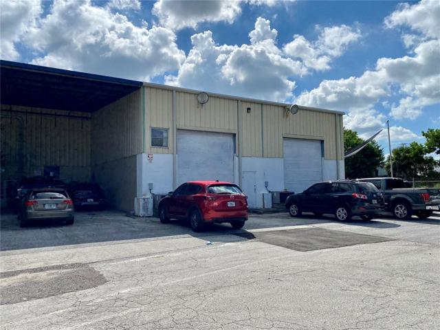 1800 N East Ave Sarasota, FL Artist studio warehouse