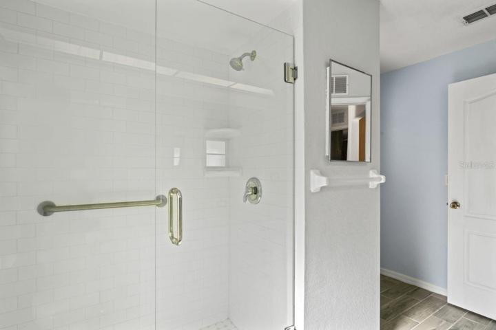 Bath 2 Shower