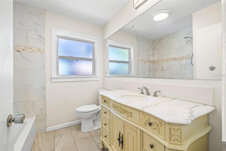 Full Guest Bathroom