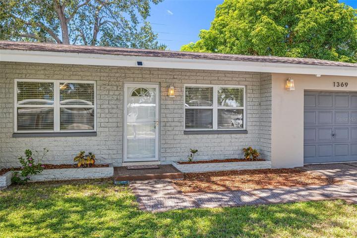 1369 Regina Dr W.