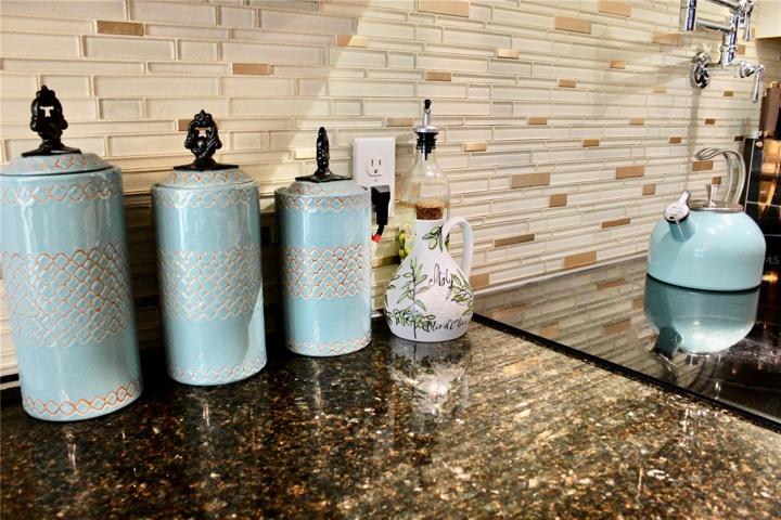Kitchen back splash