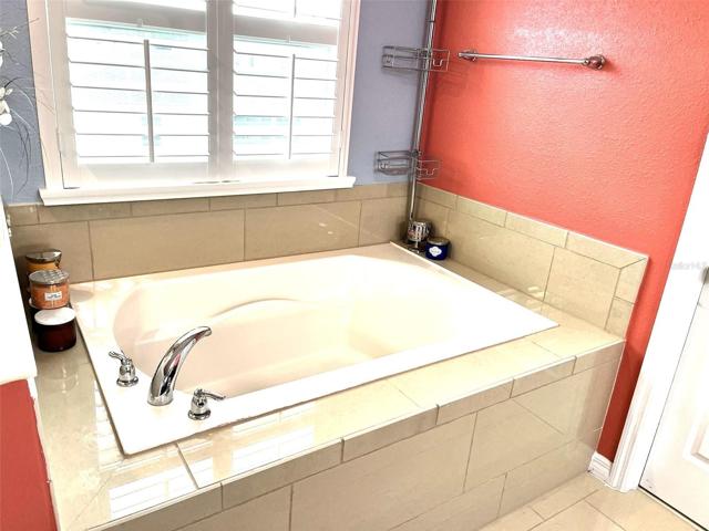 Bathtub