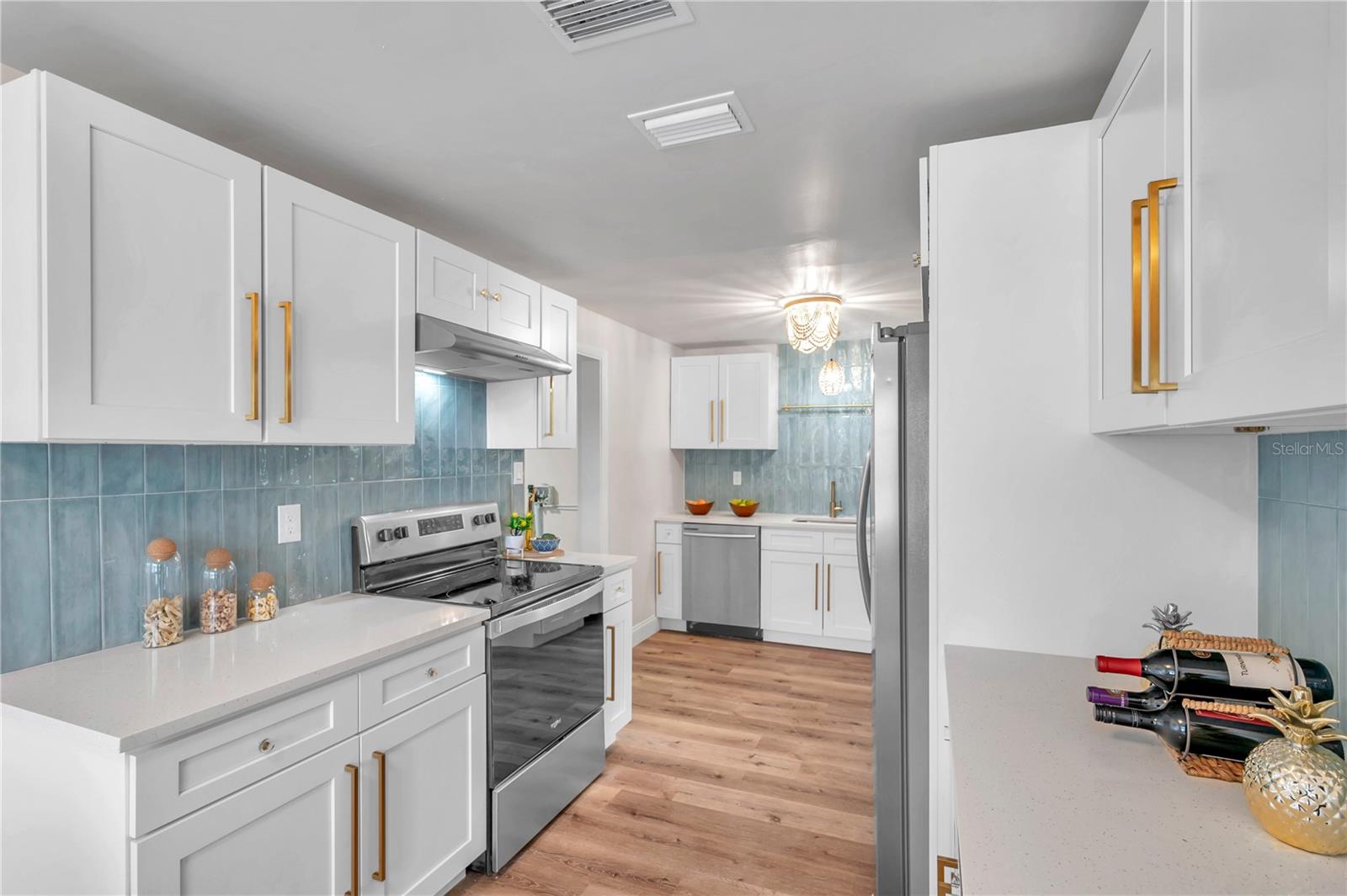 Kitchen Oven Side