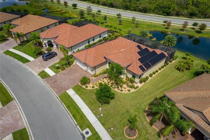 SOLAR PANELS EAST & WEST EXPOSURE OF HOME ~ HUGE SAVE ON ELECTRIC BILL!