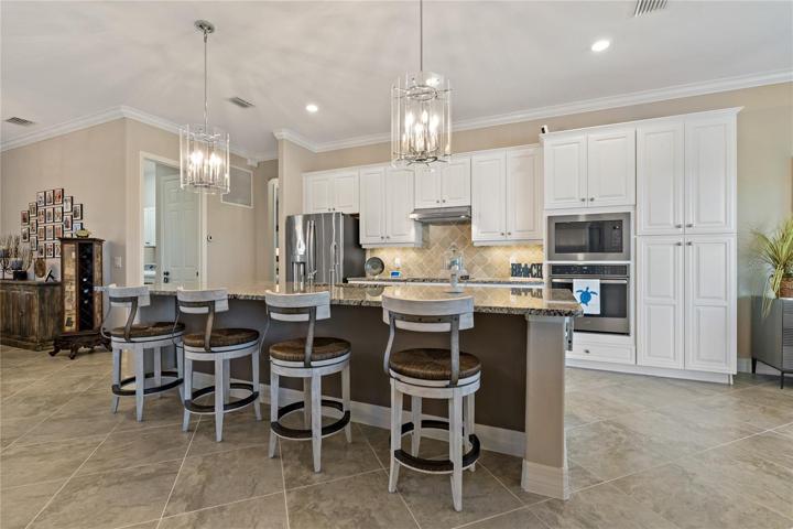 EASY CARE TILE THROUGHOUT THE ENTIRE MAIN LIVING SPACE!