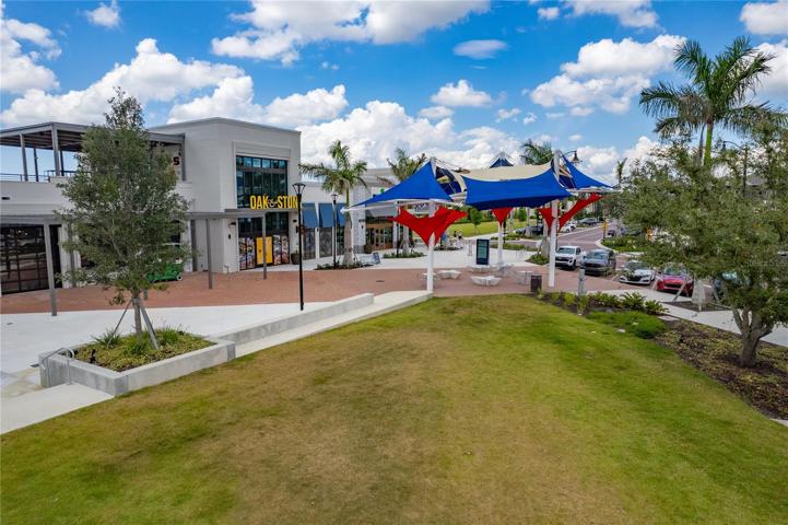 STEPPING OUTSIDE OF THE COMMUNITY ~ WELLEN PARK IS ONLY 1 MILE AWAY!